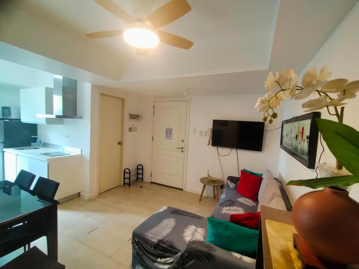 מנילה Beach Front Living In The Heart Of The City, Azure Residences מראה חיצוני תמונה