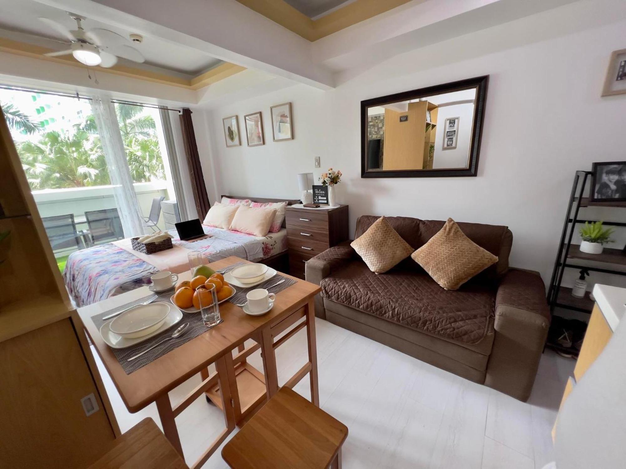 מנילה Beach Front Living In The Heart Of The City, Azure Residences מראה חיצוני תמונה