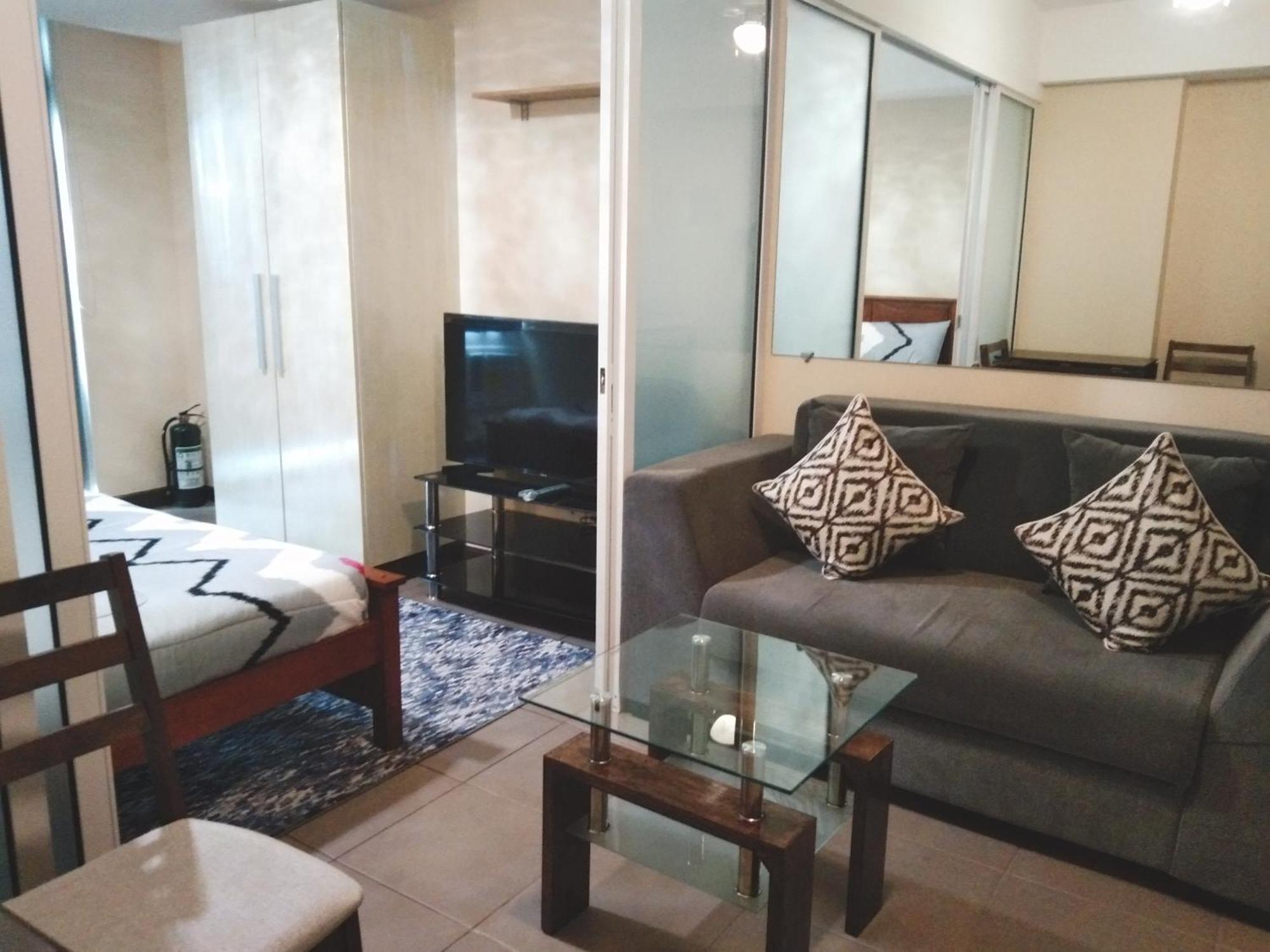 מנילה Beach Front Living In The Heart Of The City, Azure Residences מראה חיצוני תמונה