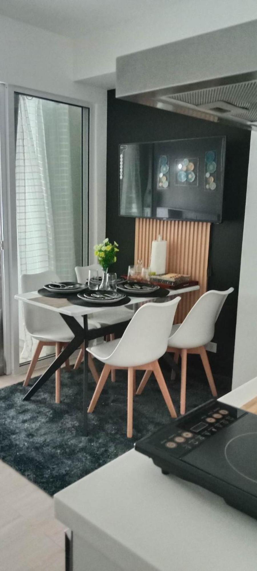 מנילה Beach Front Living In The Heart Of The City, Azure Residences מראה חיצוני תמונה