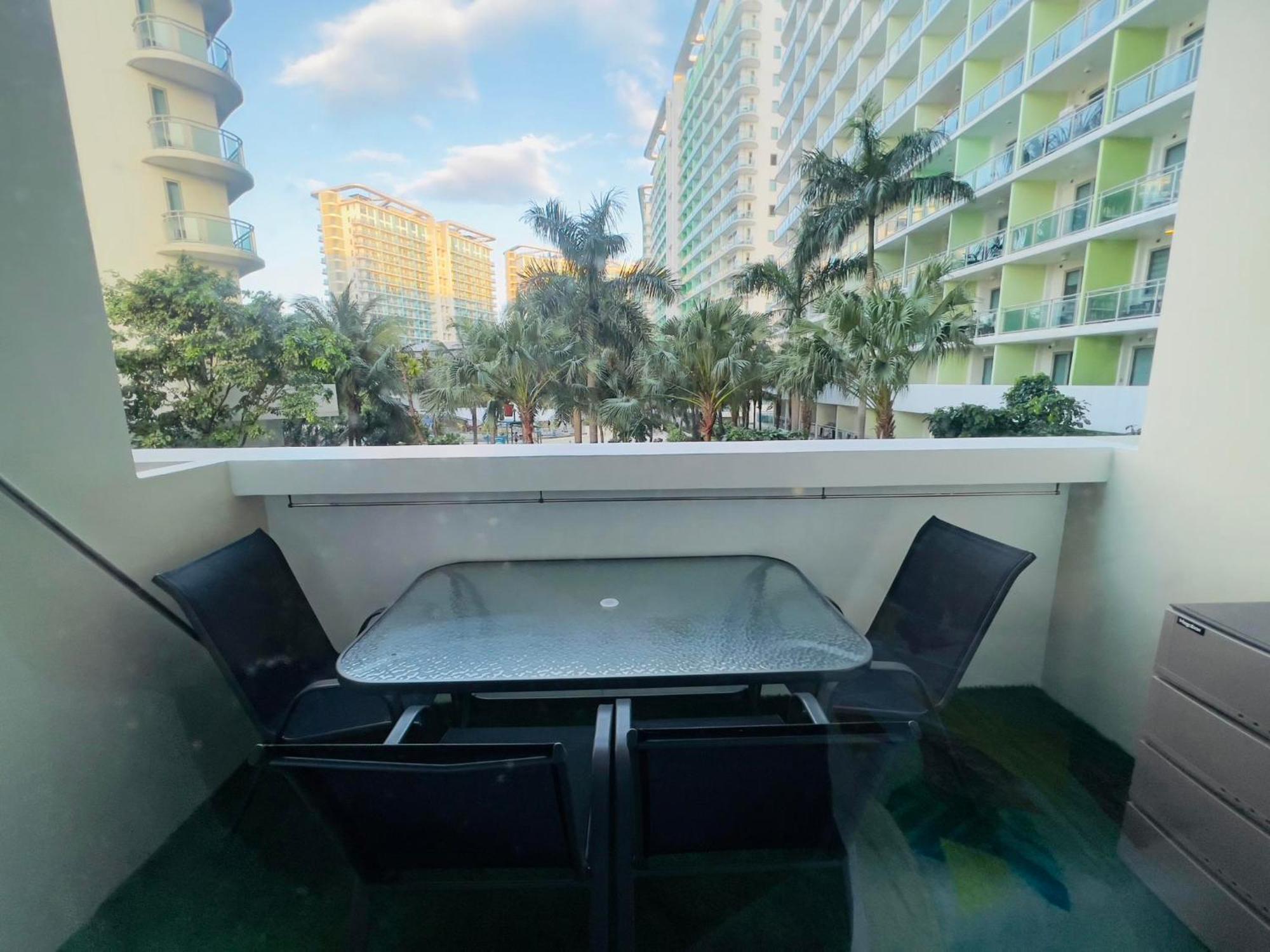 מנילה Beach Front Living In The Heart Of The City, Azure Residences חדר תמונה